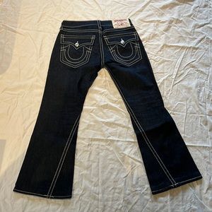 Men’s dark blue True Religion Jeans with white stitch. 32x30